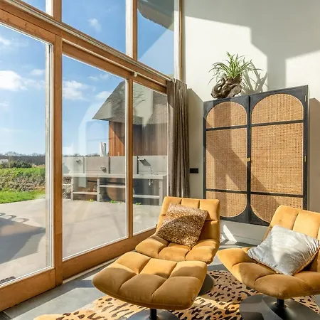 Villa Buytenplaats 181 *